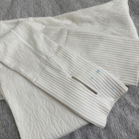 Lululemon Shirts - Picture 6 of 6